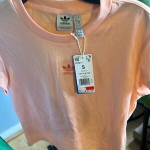 Adidas Essential Slim Tea Size Small $25 Retail